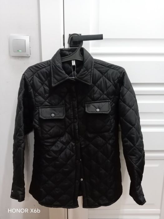 Женская куртка 44 размер