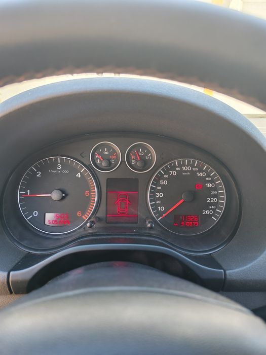 Vând Audi A3  capacitate motor 2000 diesel 136 cp !