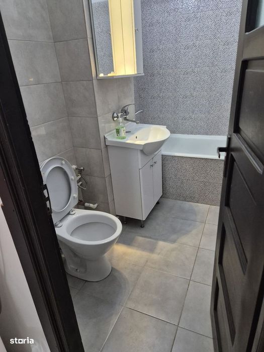 Apartament decomandat, trei camere, mobilat, utilat, 1Mai-Ciuperca