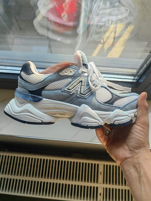 VÂND New Balance 9060 din Piele naturală