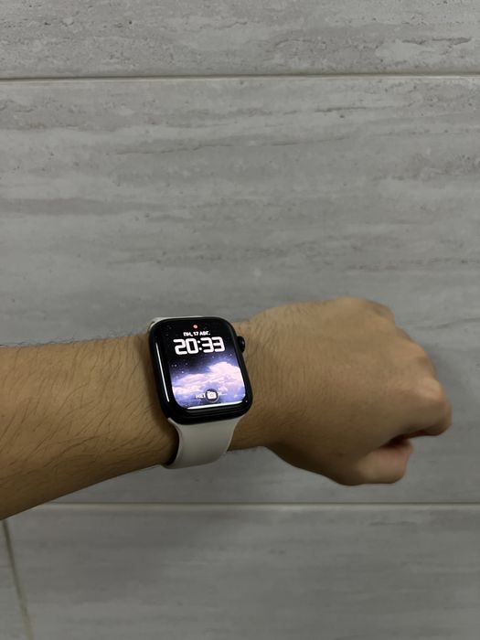 Apple Watch SE gen 2 44 mm