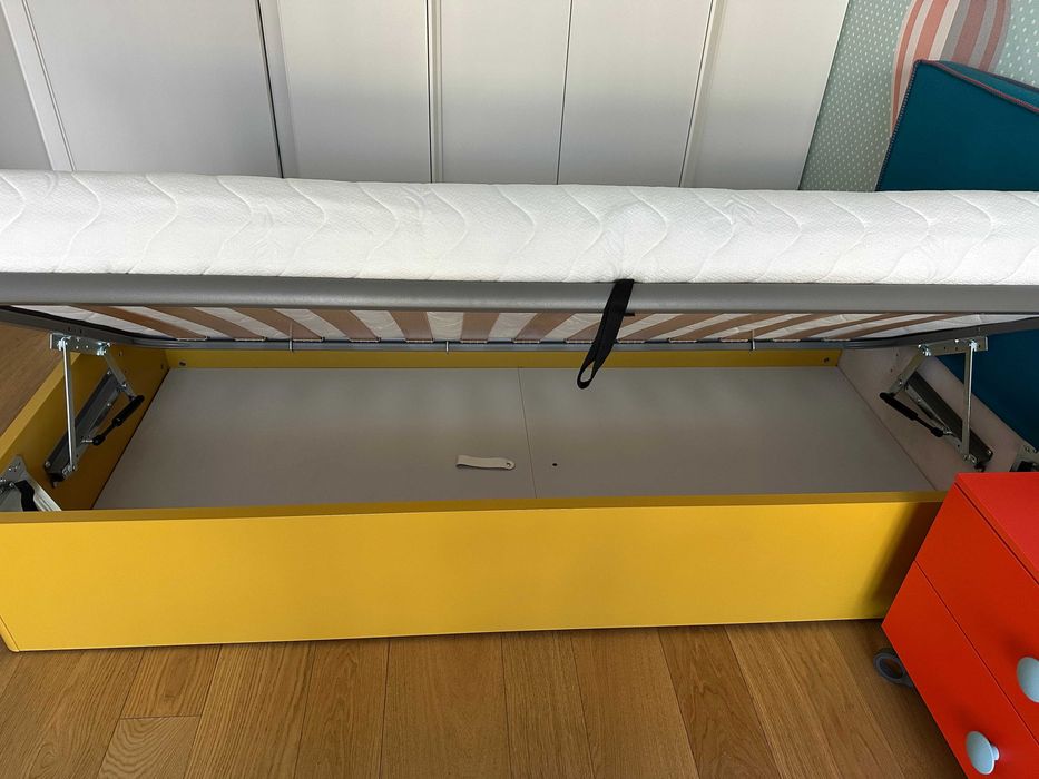 ЛЕГЛО с матрак, модел HUG, марка NIDI.IT