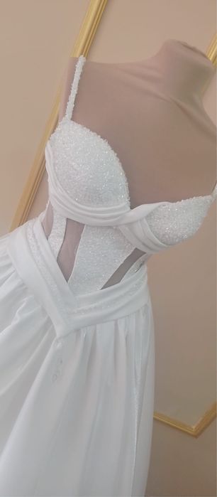 официални и булчински рокли