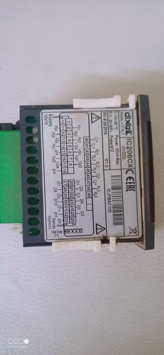 Продавам Dixel iChill IC206CX комплект с кабели и контролери за вентилатори  XV22PK