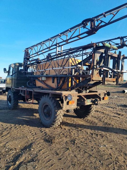 Продается опрыскиватель на базе Газ 66