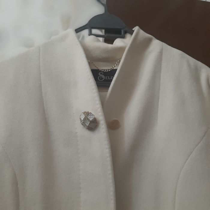 Палто драпвое белое