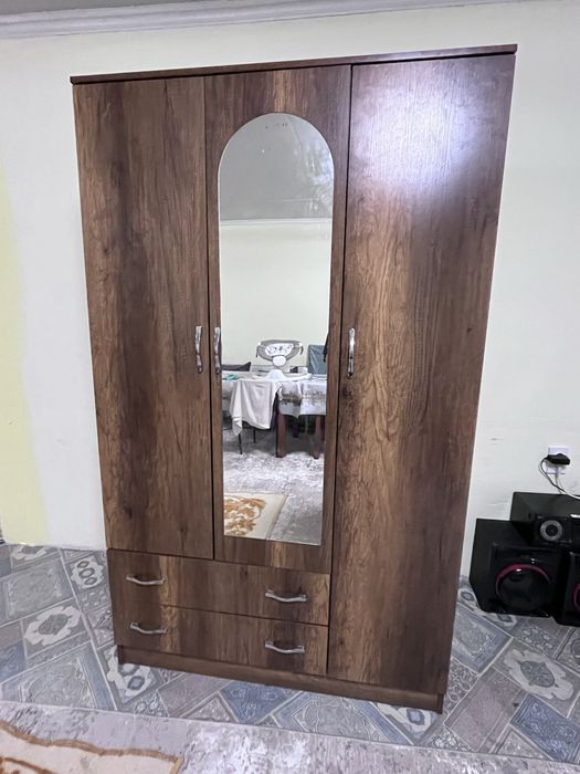 Продам шкаф спальный!