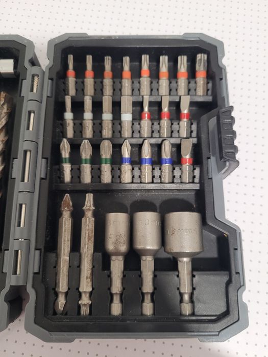 Set Bosch biti și burghie