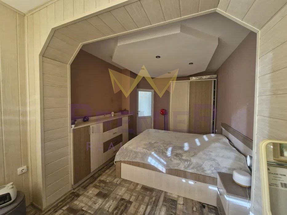 Продава се Тристаен апартамент в Добрич, Свети Георги - 76 кв.м за 1645 €/кв.м - Снимка #5