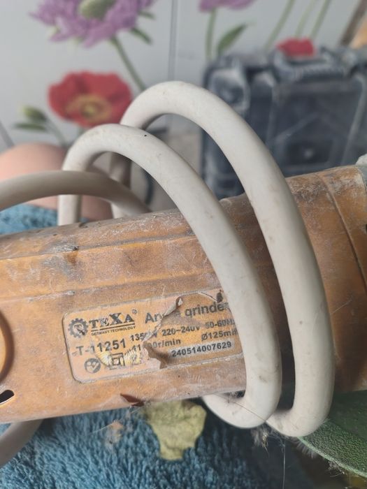 Продам болгарку теха