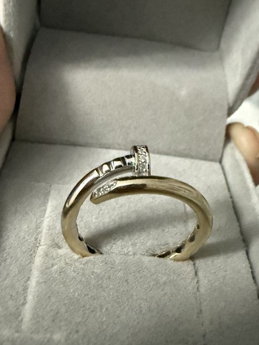 Бриллиантовое кольцо