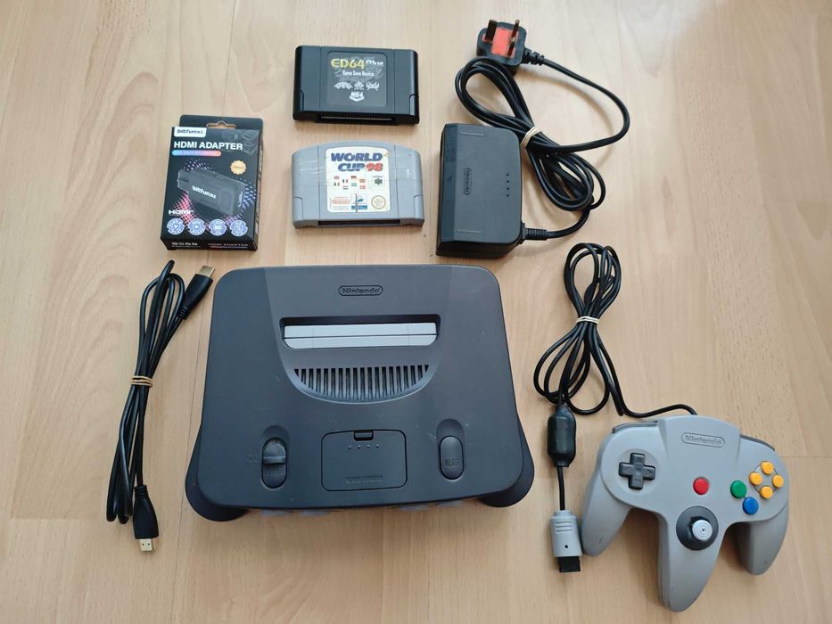 Nintendo 64 + HDMI преходник + Флаш карта с много игри
