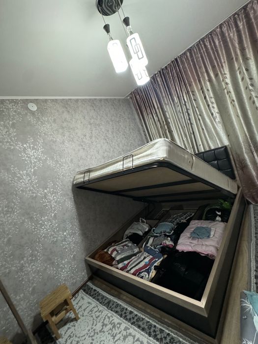 Двух спальная кровать