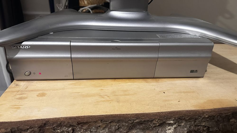 Телевизор SHARP с AVC система