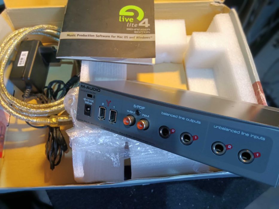 M-Audio Fireware Solo професионален рекординг модул за китара/микрофон