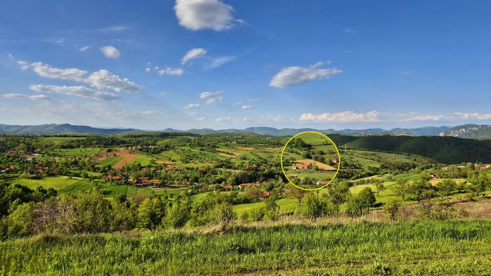 Teren intravilan la câteva minute de Deva