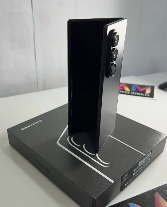 Samsung Z Fold 7 • 512 GB • 12 GB RAM • Garantie
