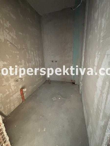 Продава се Тристаен апартамент в Пловдив, Тракия - 100 кв.м за 1400 €/кв.м - Снимка #3