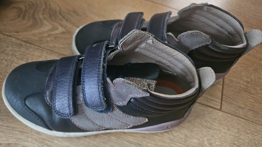 Ghete ( fete)  de toamna nr 31 Biomecanics