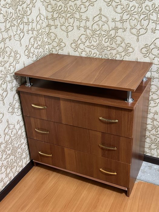 Небольшой шкаф для хранения