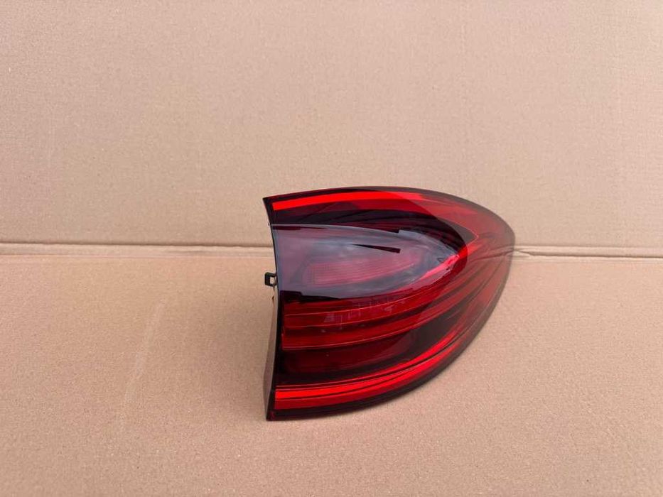 Stop tripla dreapta LED Porsche Cayenne 7P5 92A 958 Facelift