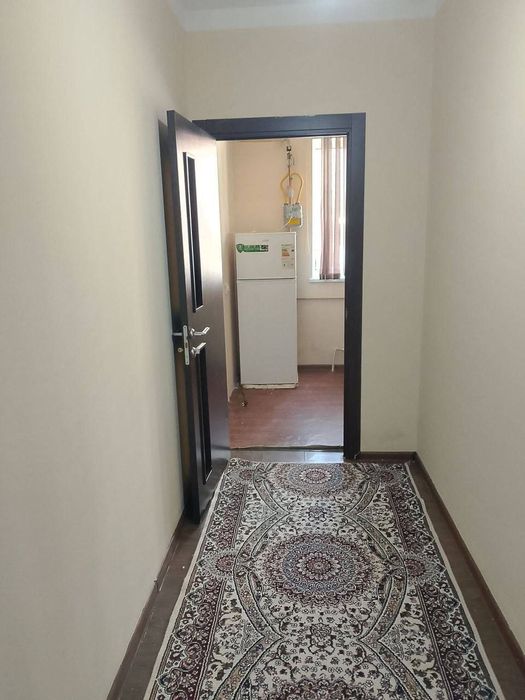 Ganga ,NBU Ning yonida Ġofur Ğulom metro