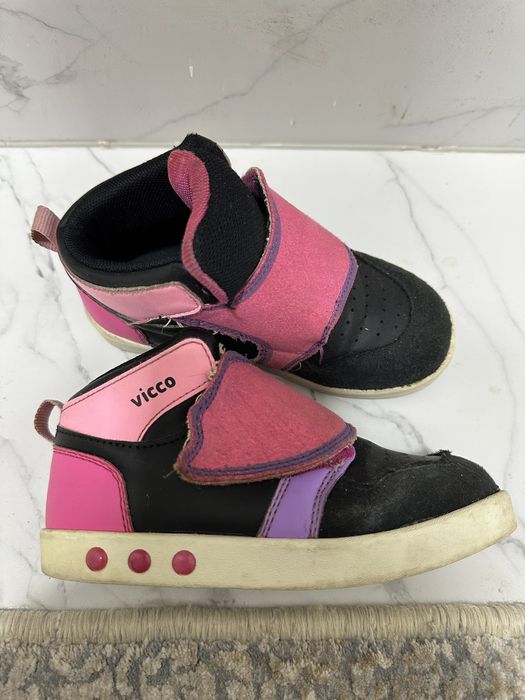 Крассовки от Vicco 28 размер