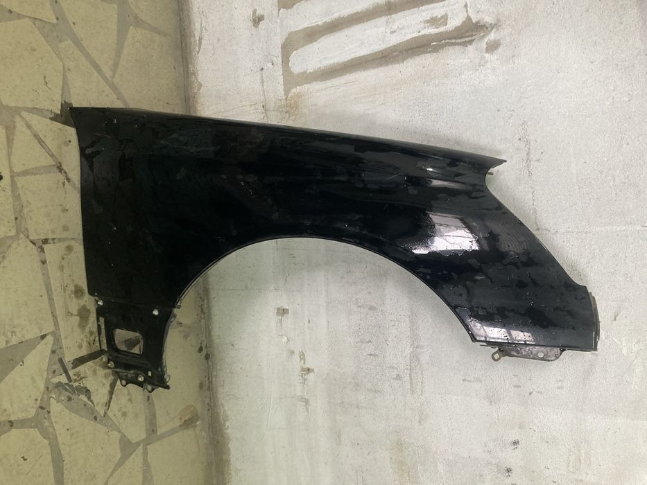 Крыло переднее правое Lexus LS430 / Toyota Celsior