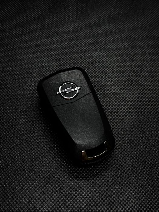 Carcasă cheie Opel – 2 butoane, tip briceag