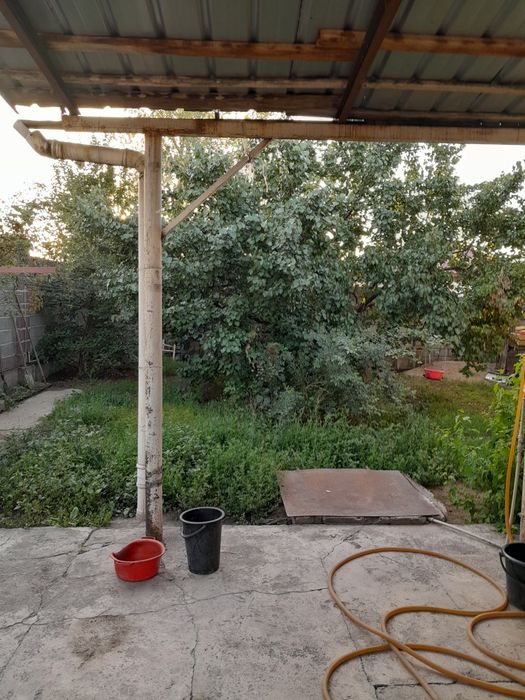 Дом с мебелю 6 соток