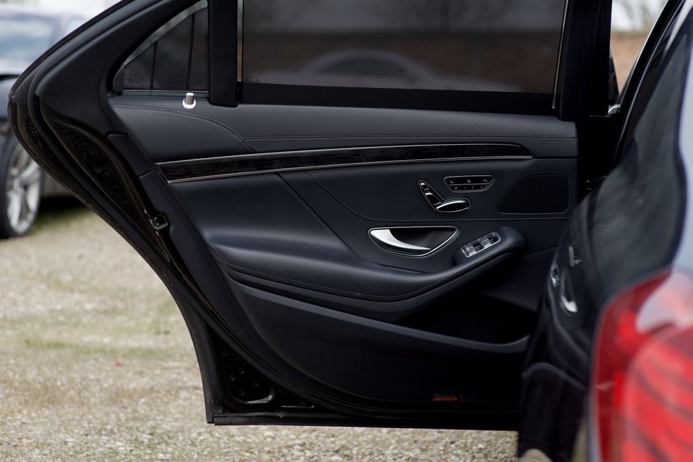 Fata usa neagra Mercedes S W222 LONG modul reglaj dcaun geam perdeluta