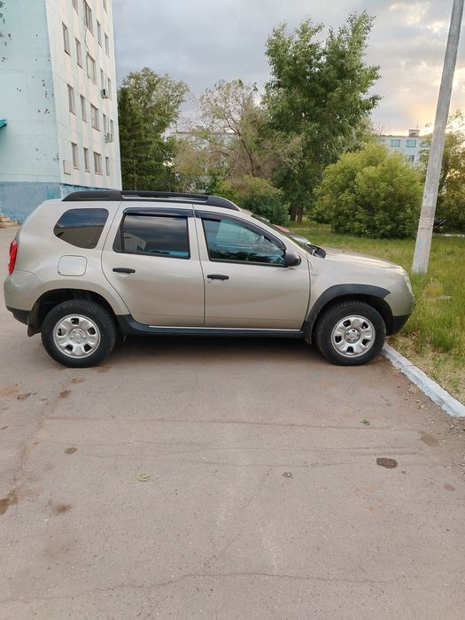 Продам рено дастер