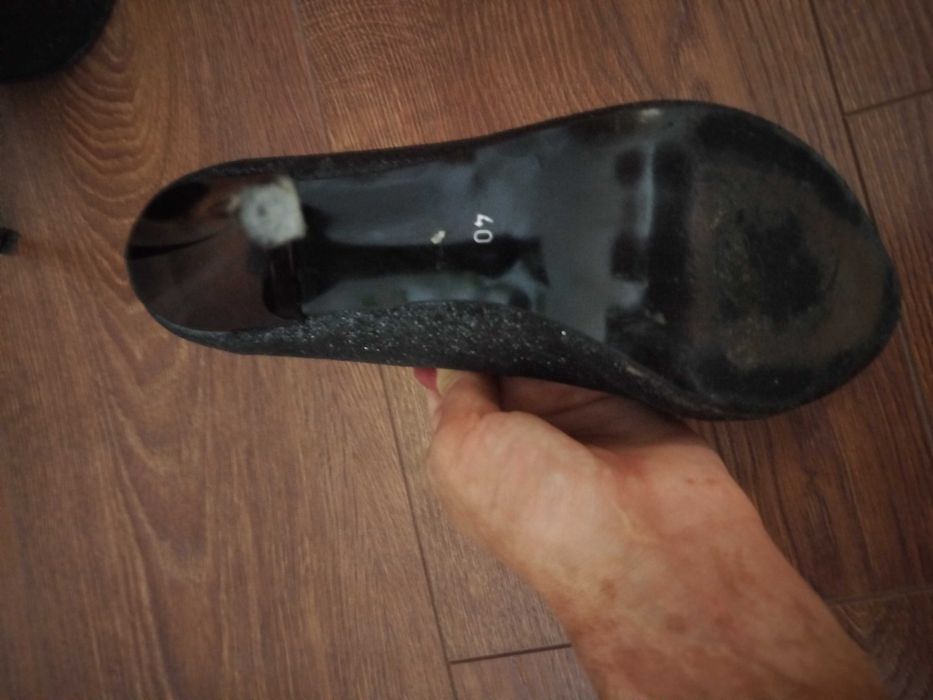 Дамски обувки елегантни черни брокат 40ти номер висок ток