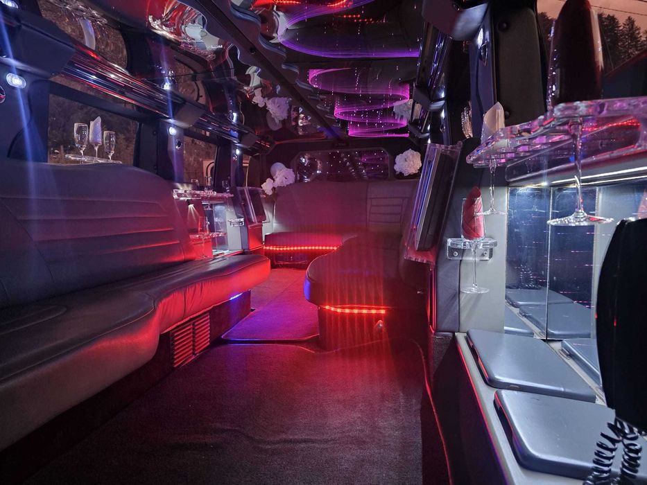 Limuzina de evenimente Hummer h2 6.0 benzina