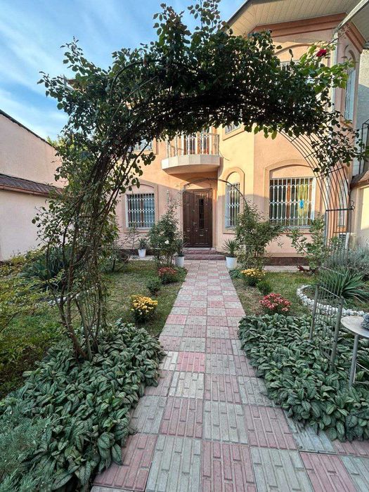 Аренда Участок 2эт 4,5сот 6 ком Ул Мироншох 4 пр Орр Лябихаус бассейн