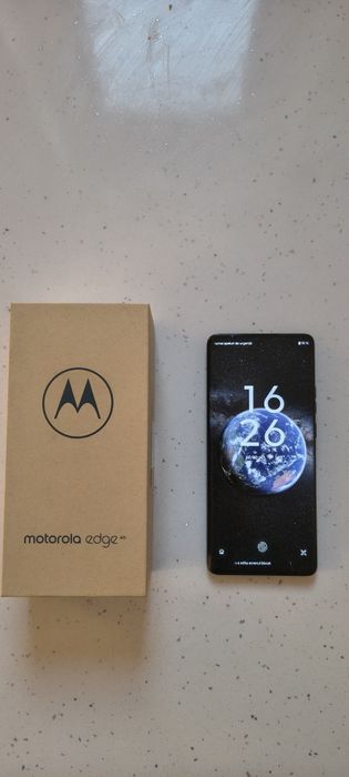 Telefon Motorola Edge 40 256 gb stocare 12 gb ram
