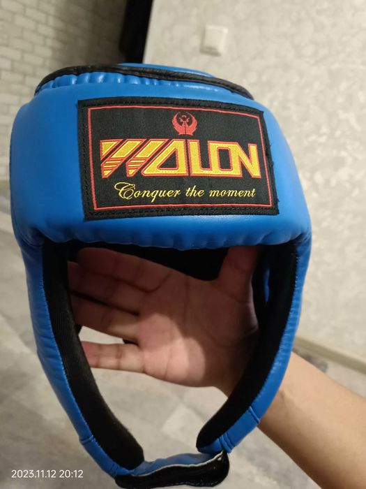 Продам шлем для единоборств.