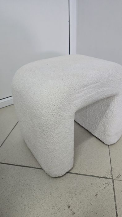 Пуфик белый букле