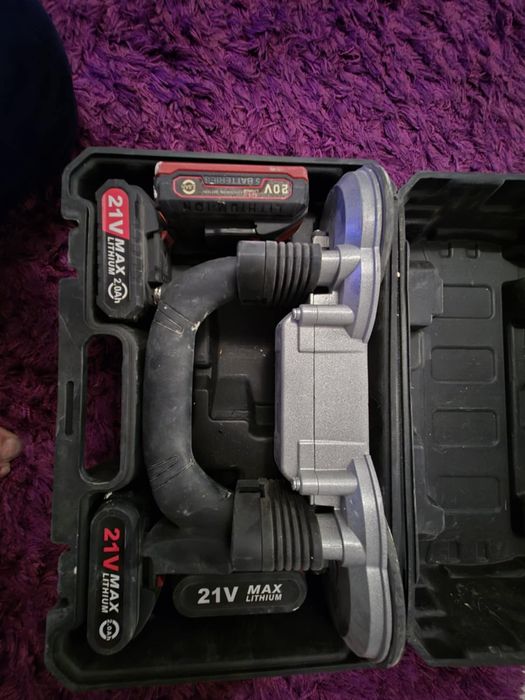 Ventuza vibranta pentru gresie