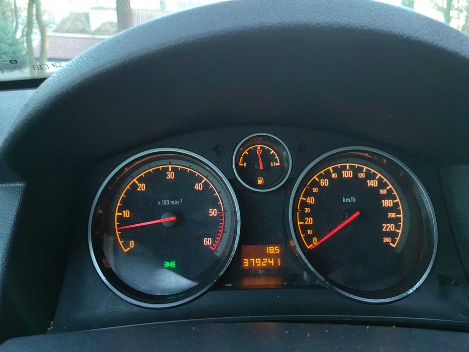 Opel Astra H - 1.7 CDTI