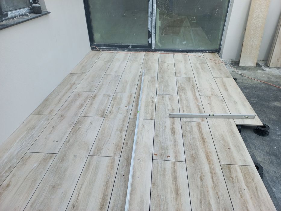 Echipă Construcții/Finisaje