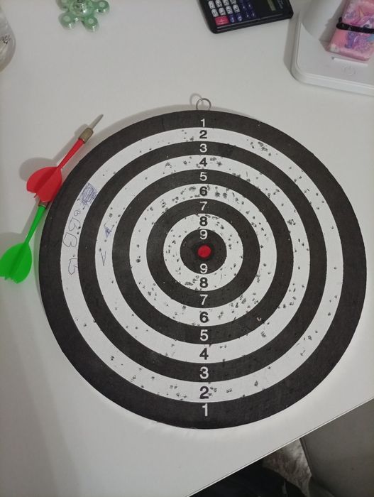 Дартс, двух стороний