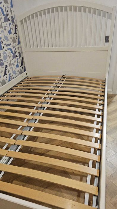 Pat IKEA TYSSEDAL cu saltea 140x200 inclusa