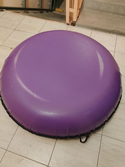 Продам две ватрушки