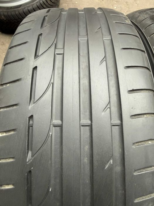 Set Anvelope vara 255/40 r18 cu 225/45 18 Pirelli si Bridgestone runflat