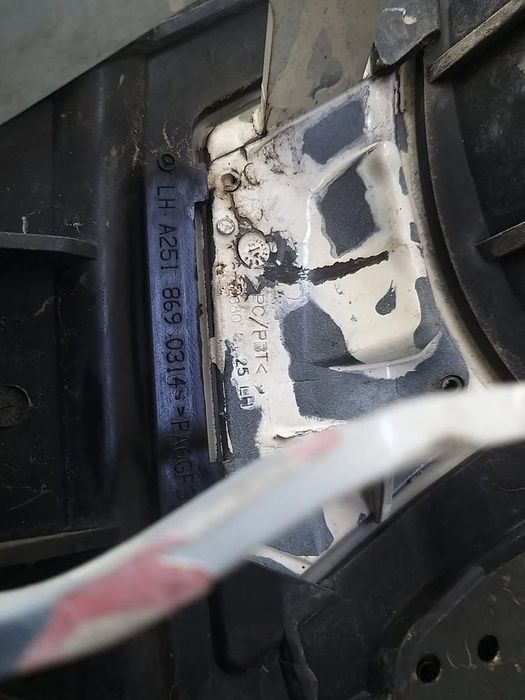 Capac spalator far stanga mercedes r class w251 a2518690314