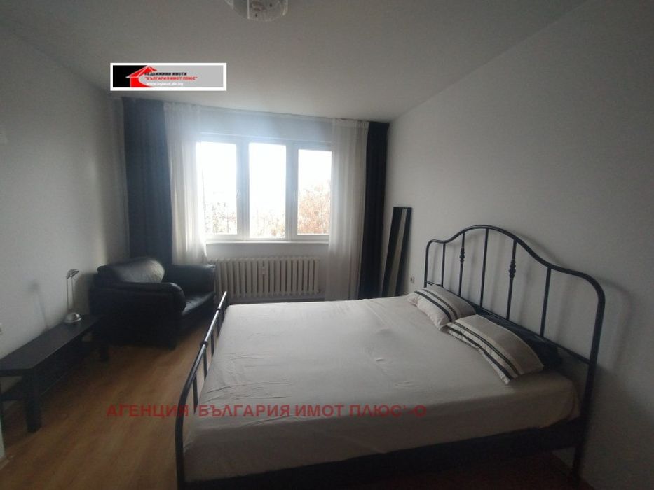 Дава се под наем Тристаен апартамент в София, Център - 92 кв.м за 700 € - Снимка #11