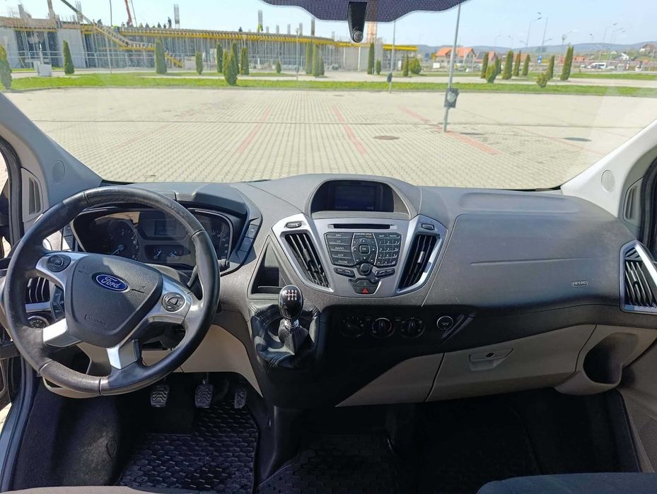Ford Transit Custom  170 CP  2016  196.000 km