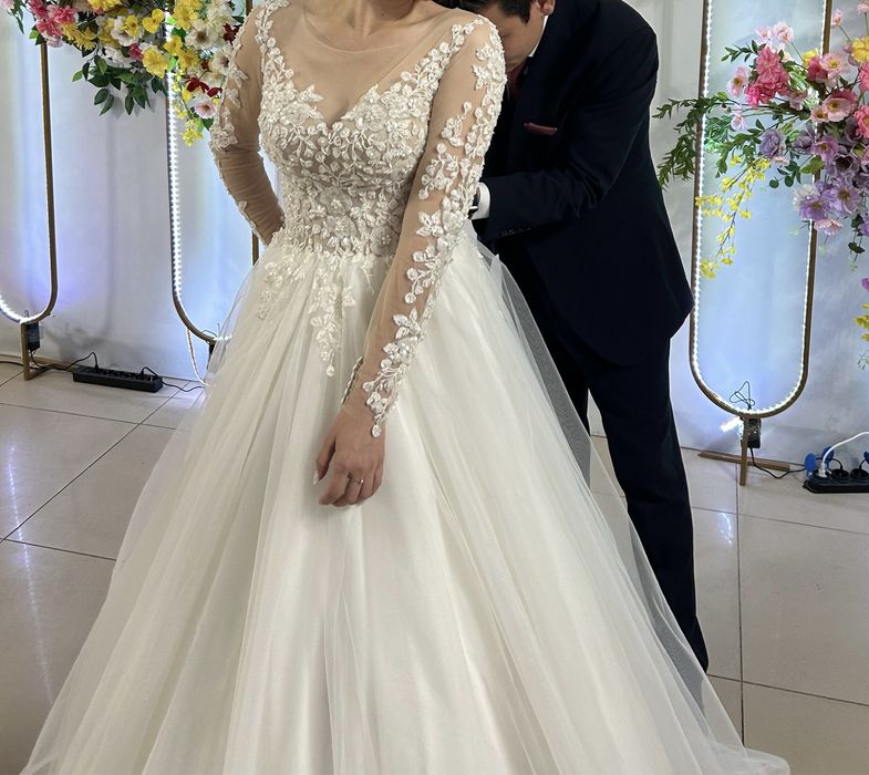 Свадебное платье