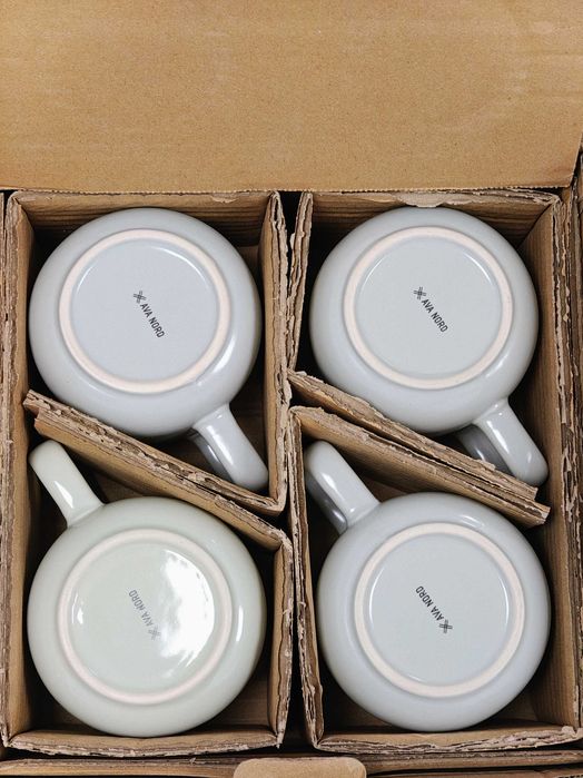 Set 4 căni ceramică premium Ava Nord – Noi în cutie, 340 ml